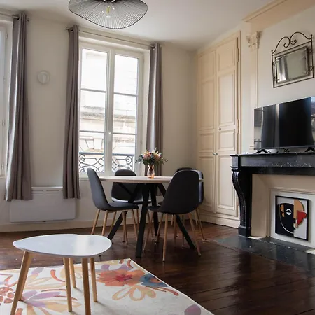 Cathedral Spark Apartment Troyes